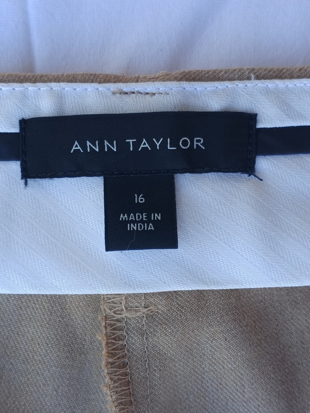 Ann Taylor Women's Neutral Pants - Classic Taupe - Picture 3 of 6